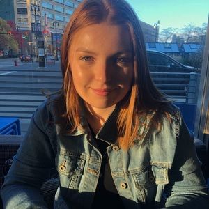 Meet your Posher, Alyssa